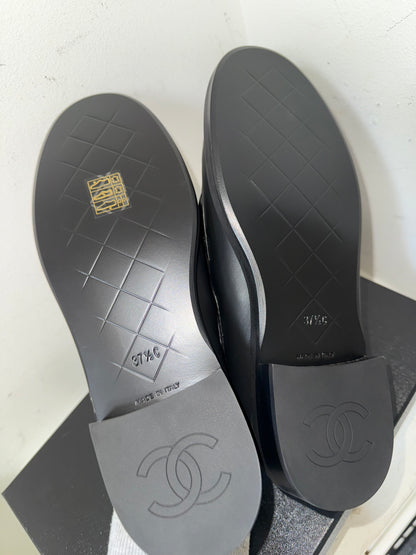 Chanel black mocassin 37.5