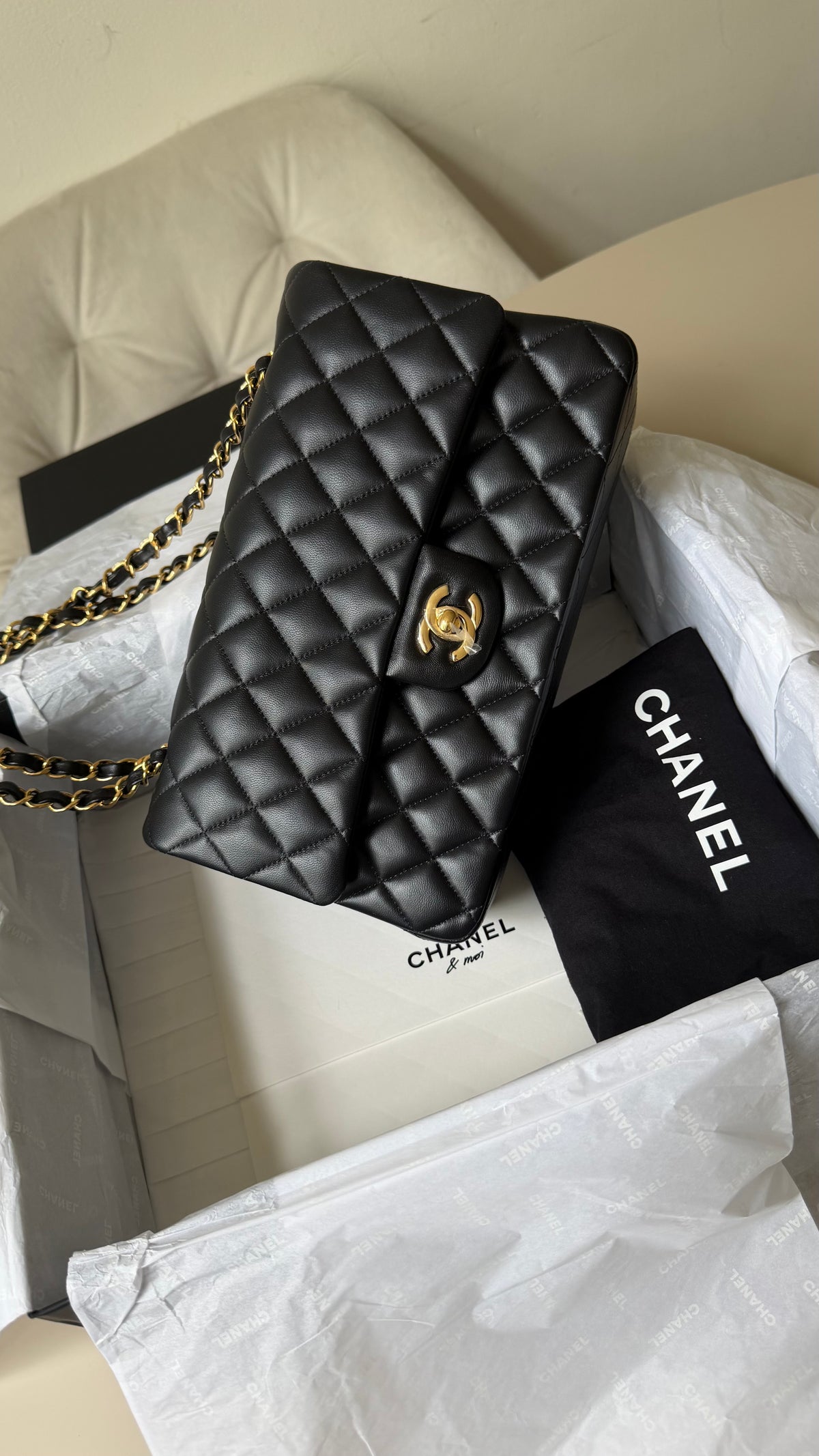 Chanel 2025 black medium lambskin classic flapbag