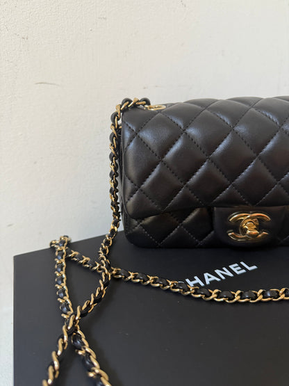 Chanel black lambskin mini 2024