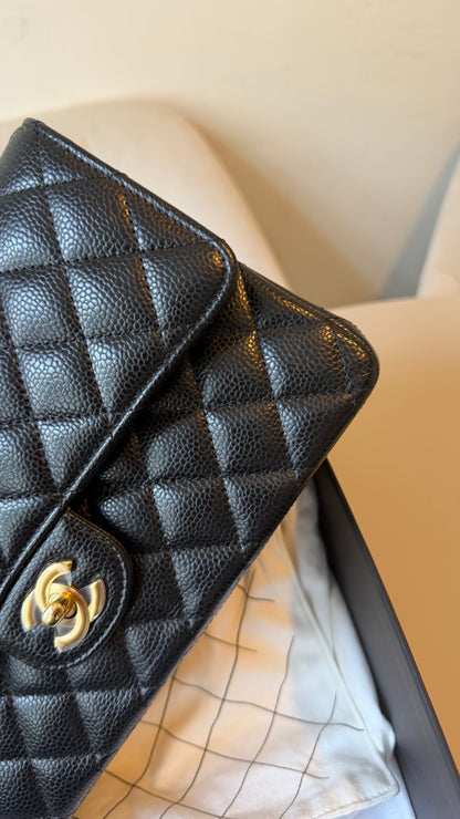 Chanel medium caviar flapbag full set 2025 receipt