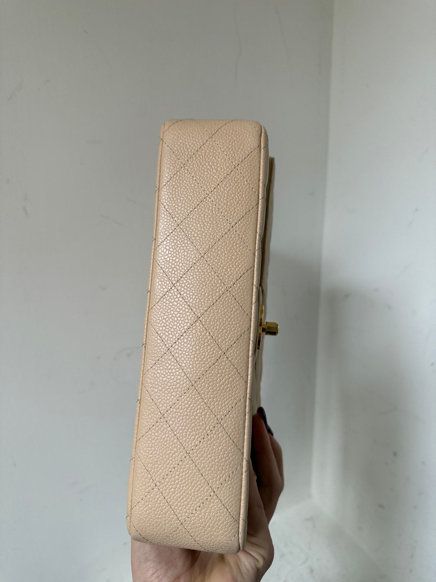 Chanel beige caviar medium flap