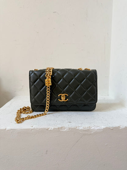 Chanel olive green wallet on chain 2022