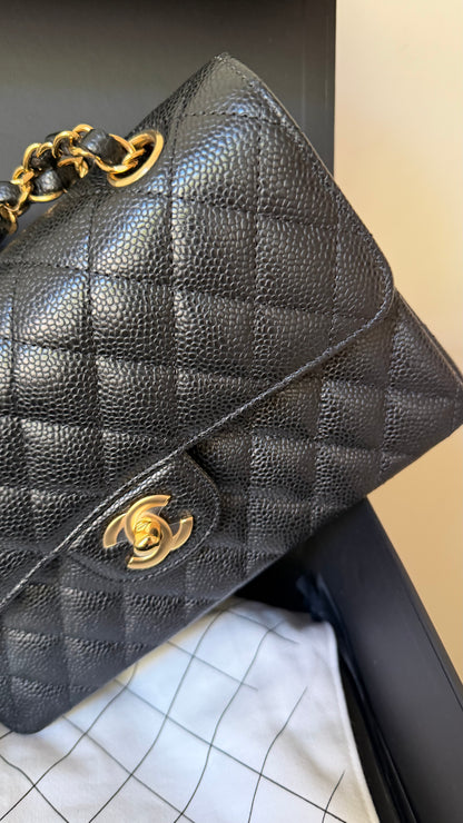 Chanel classic flapbag small caviar new with receipt - 2024