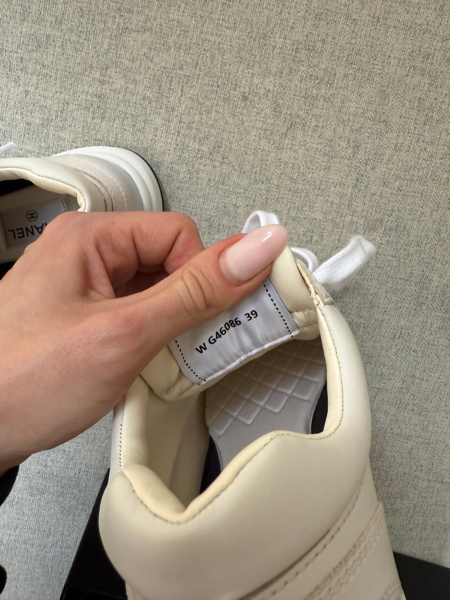 Chanel light beige sneakers size 39 new