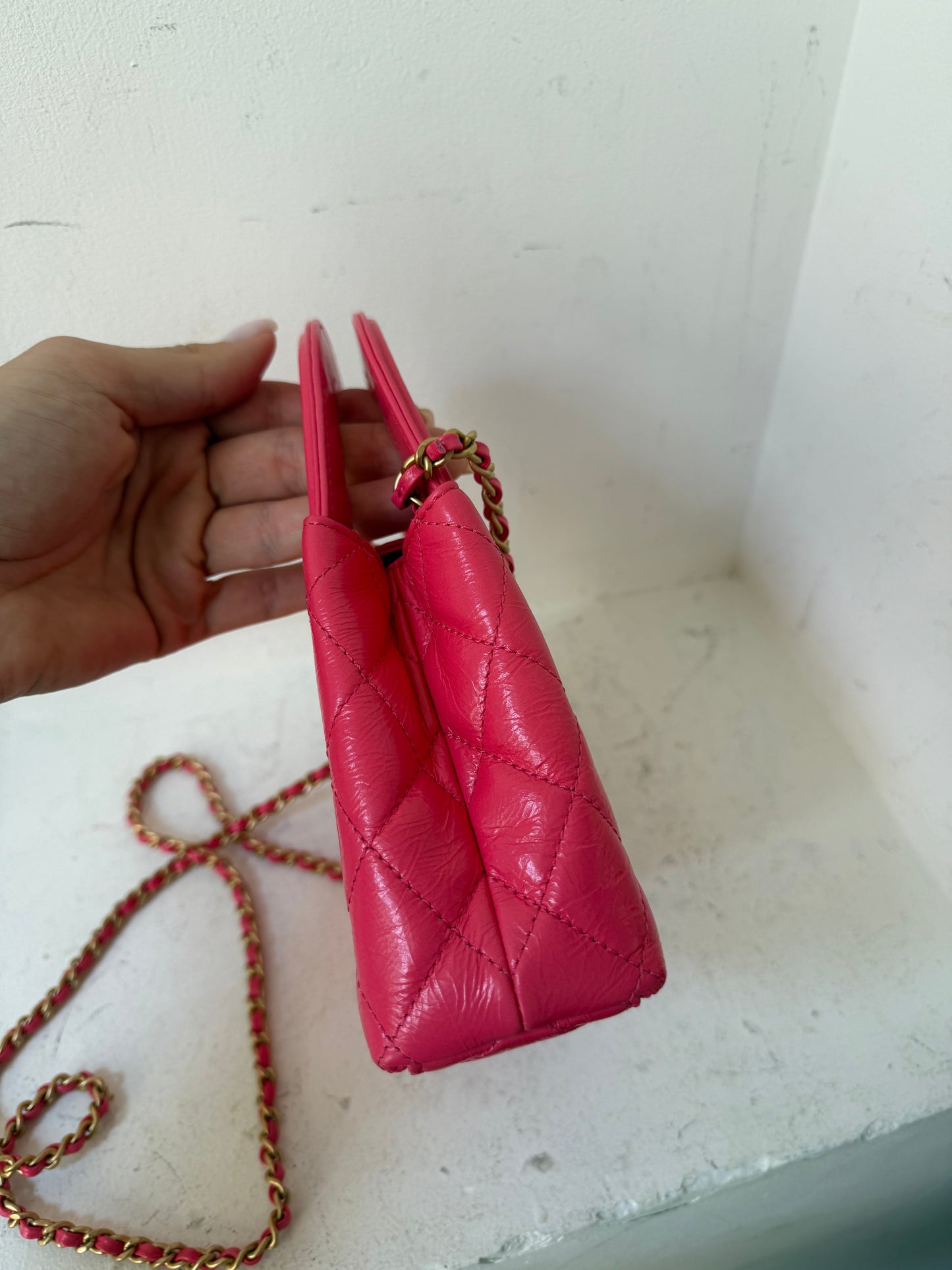 Chanel Kelly nano bright pink 2024
