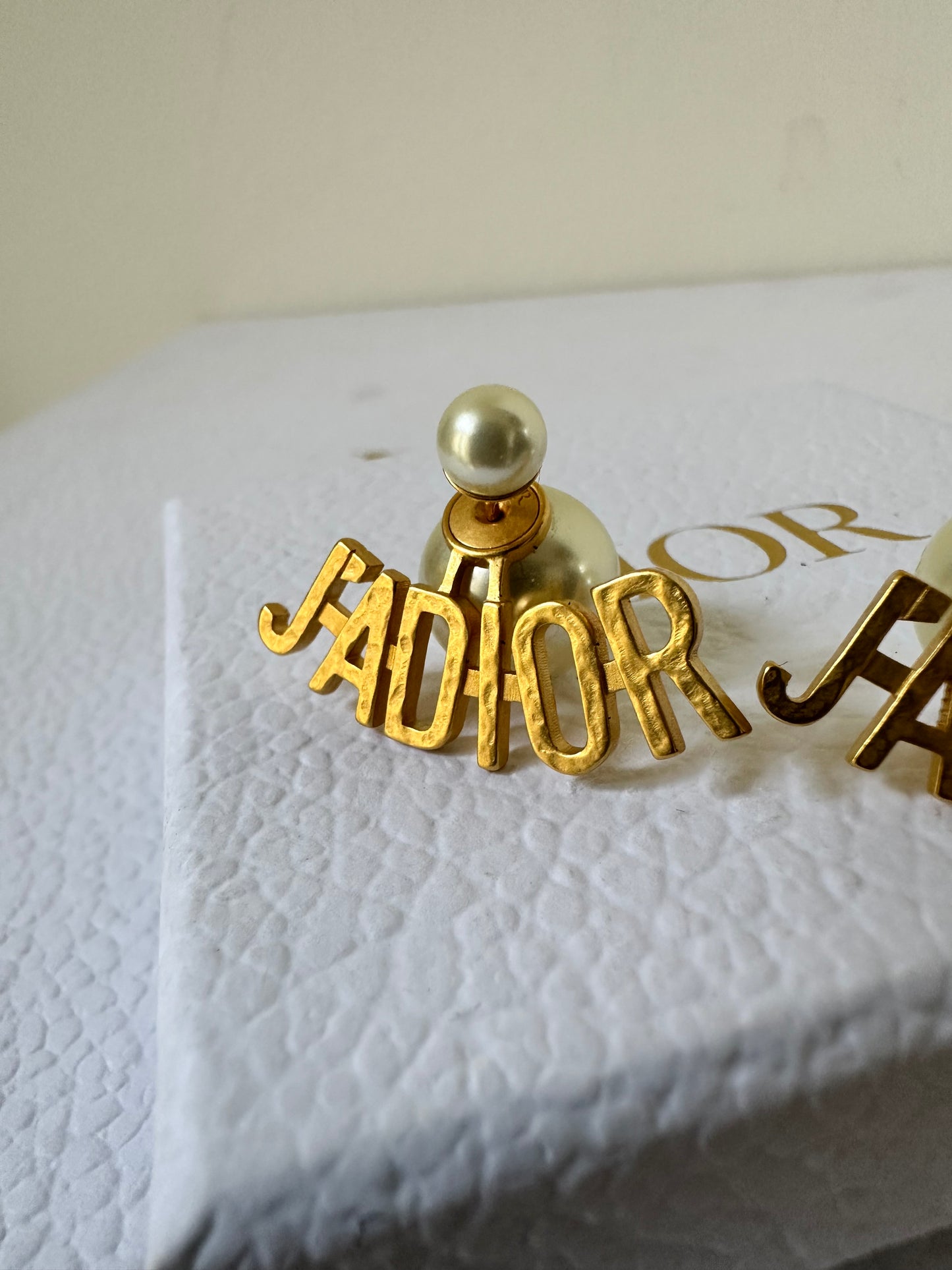 J’adior dior earrings