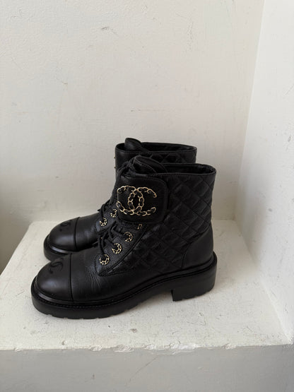 Chanel boots maat 39 worn once