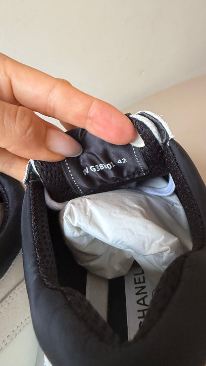 Chanel sneakers white panda size 42