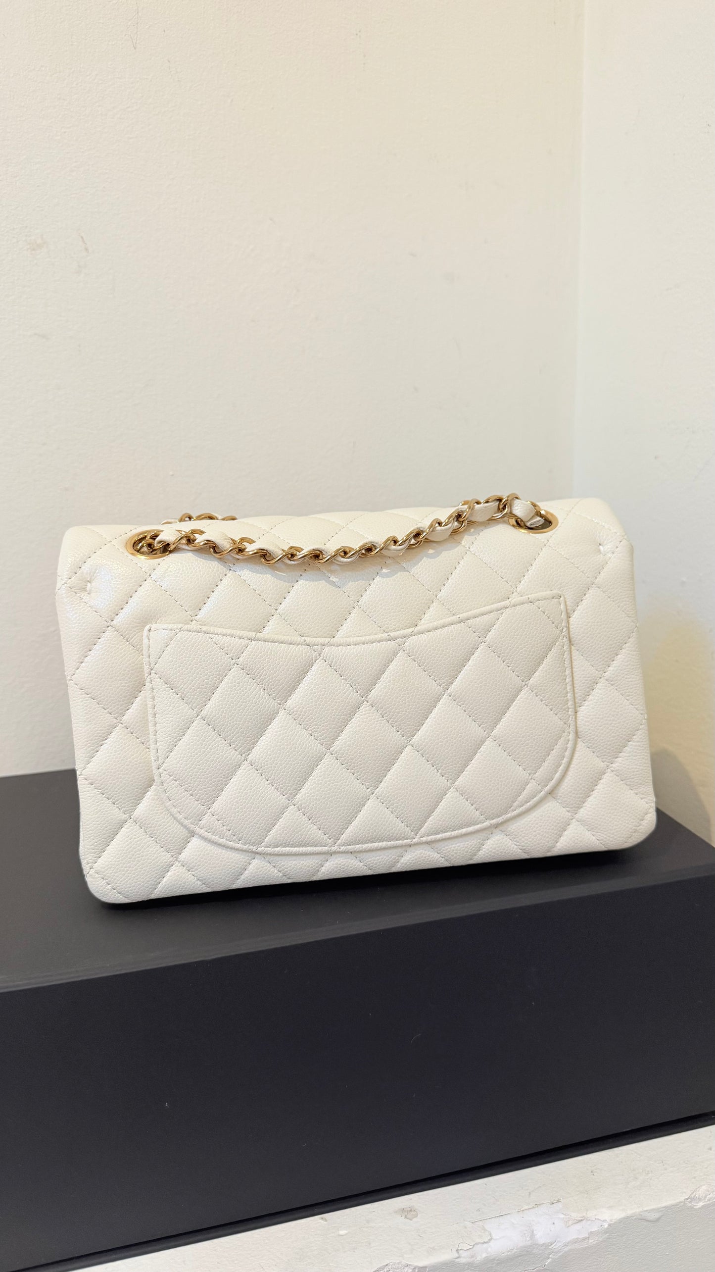 Chanel small white caviar double flapbag chip like new