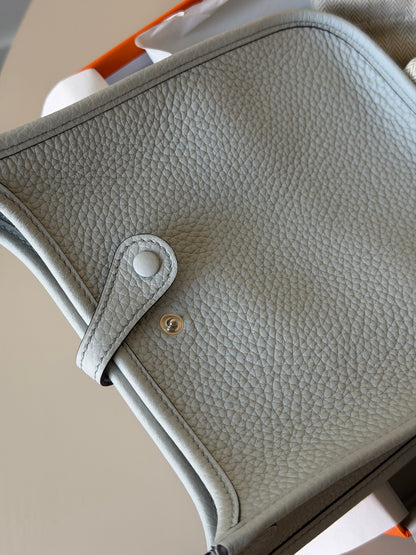 Hermes mini Evelyne blue pale / etain