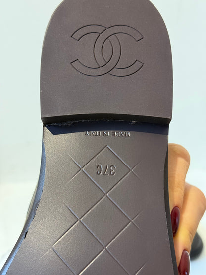 Chocolade bruine Chanel mocassin 37