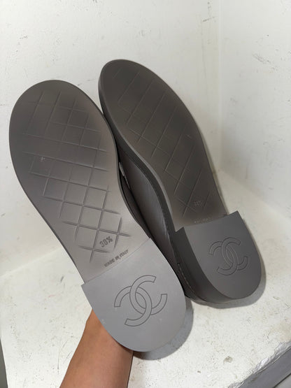 Chanel mocassin in Grey 38.5