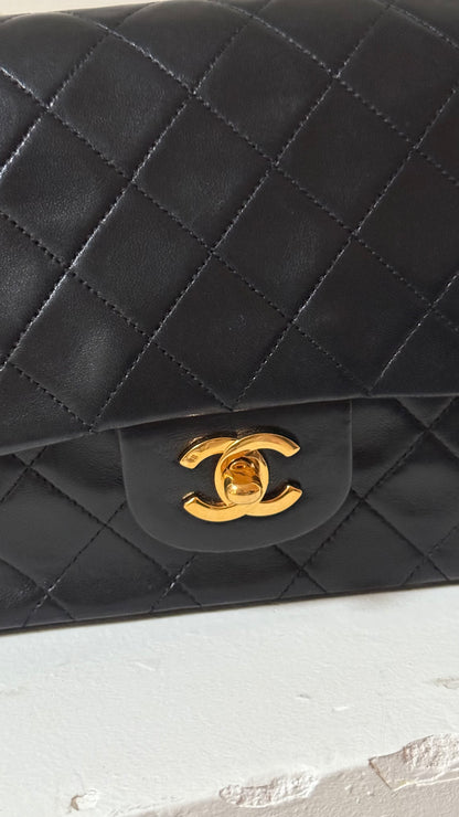 Chanel medium vintage lambskin double flapbag 1 series (1989-1991)