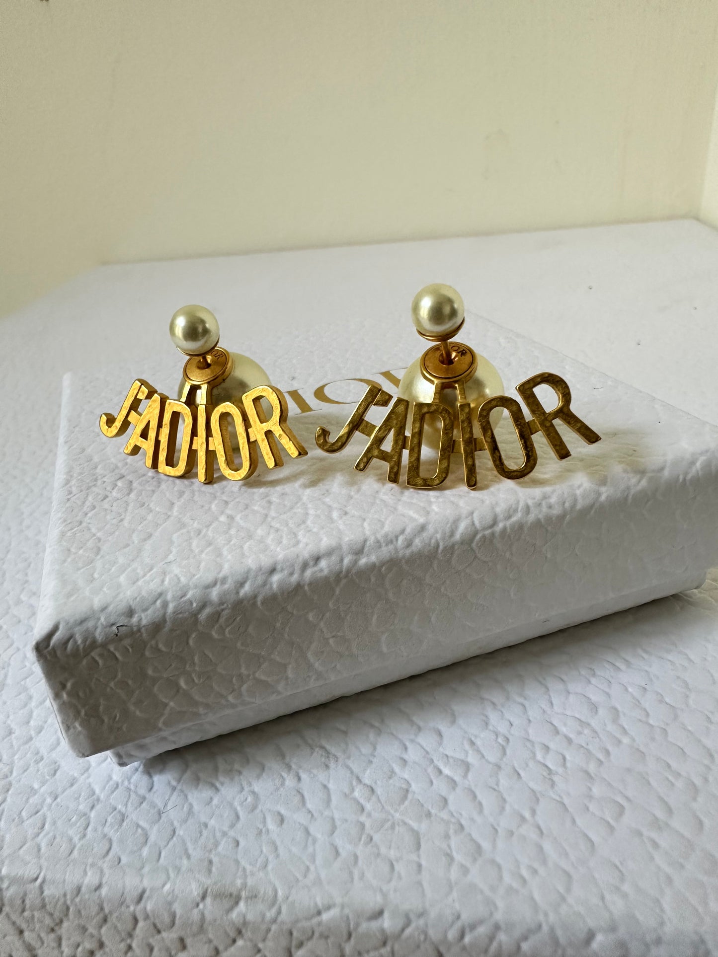 J’adior dior earrings
