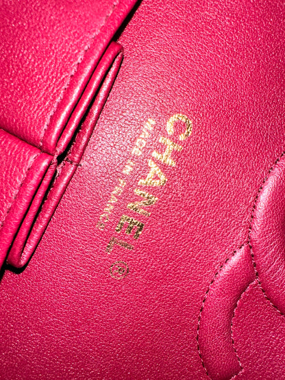 Chanel medium classic flap caviar 2023