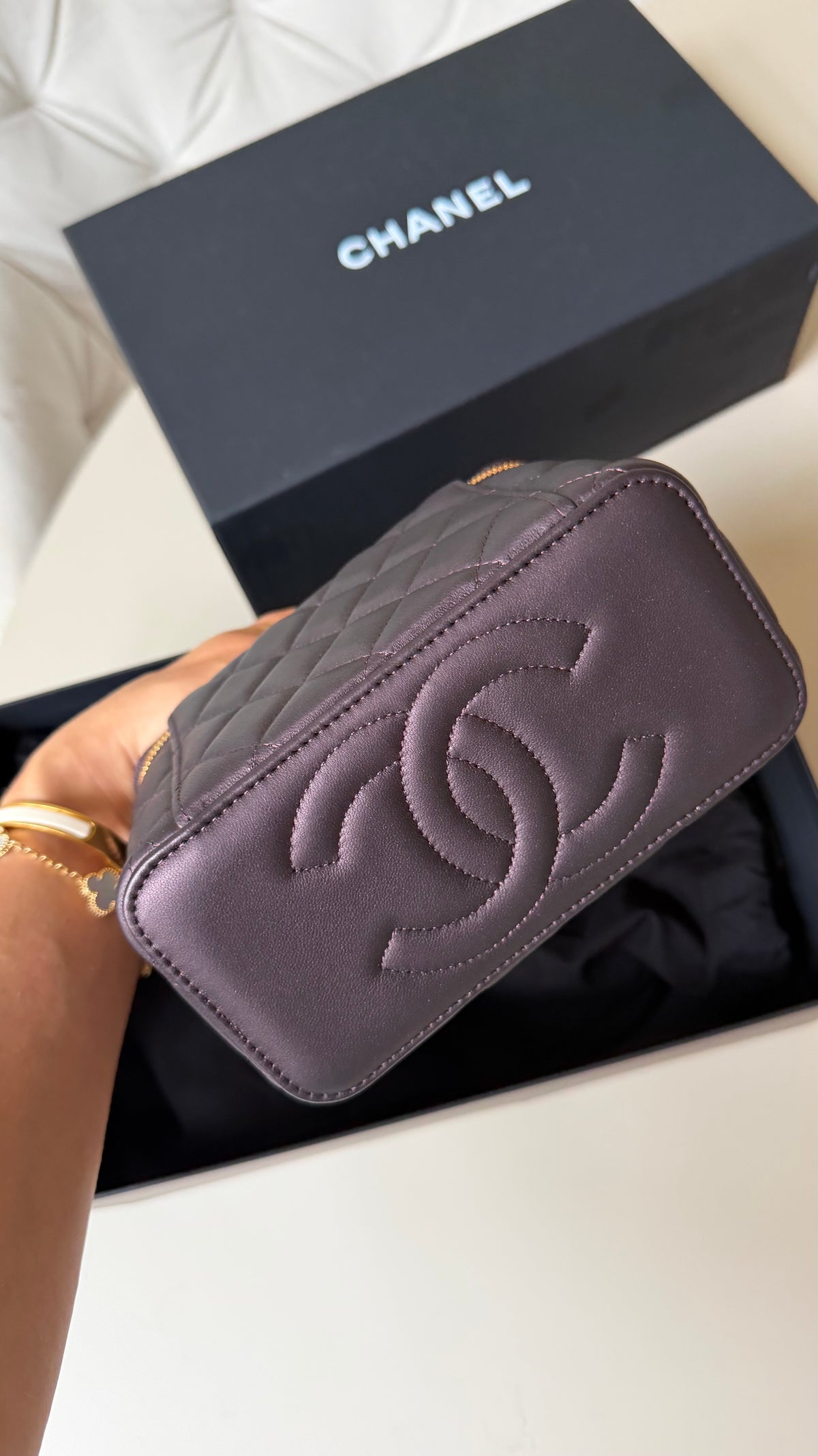 Chanel burgundy vanity case - new - dustbag box