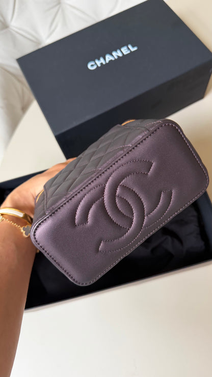 Chanel burgundy vanity case - new - dustbag box