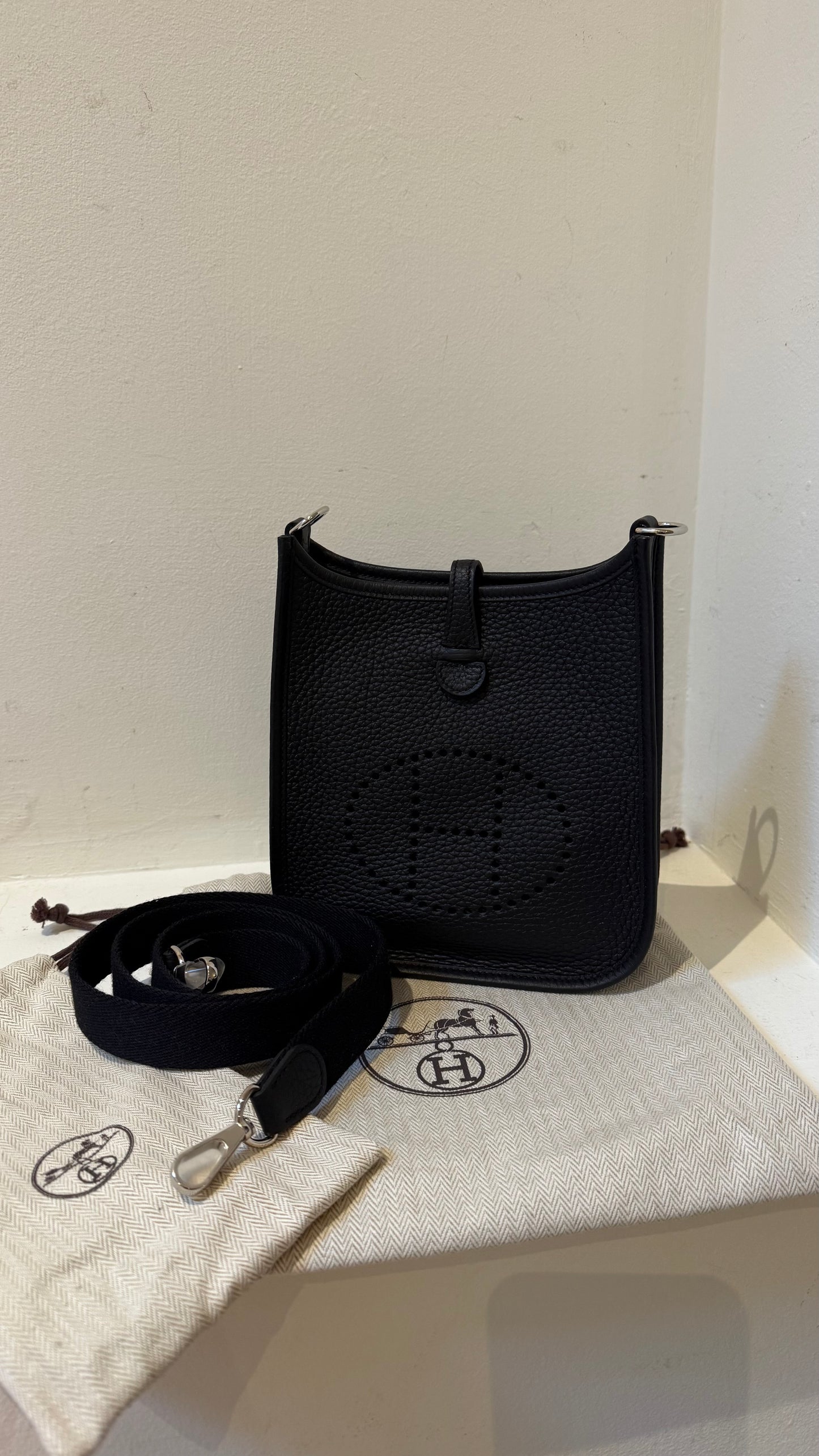Hermes mini Evelyne black palladium hw