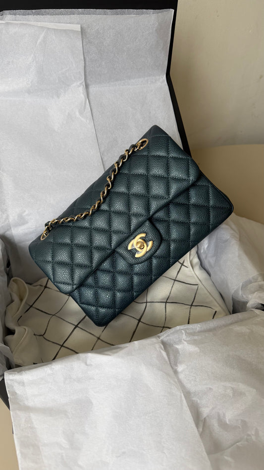 Chanel small caviar classic flap Iridiscent dark blue