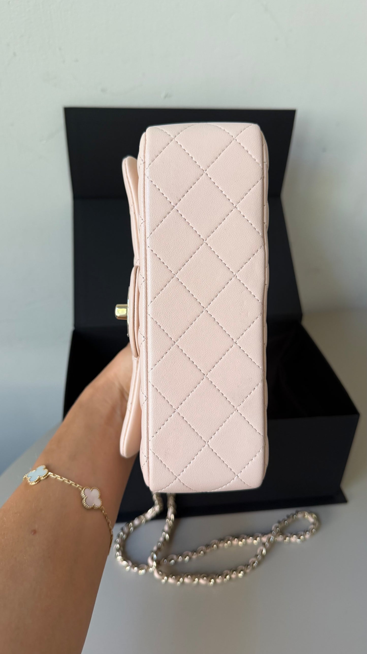 Mini classic flap beige lambskin 2026