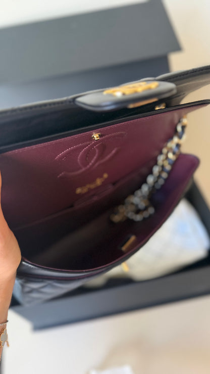Chanel lambskin medium double flapbag chip