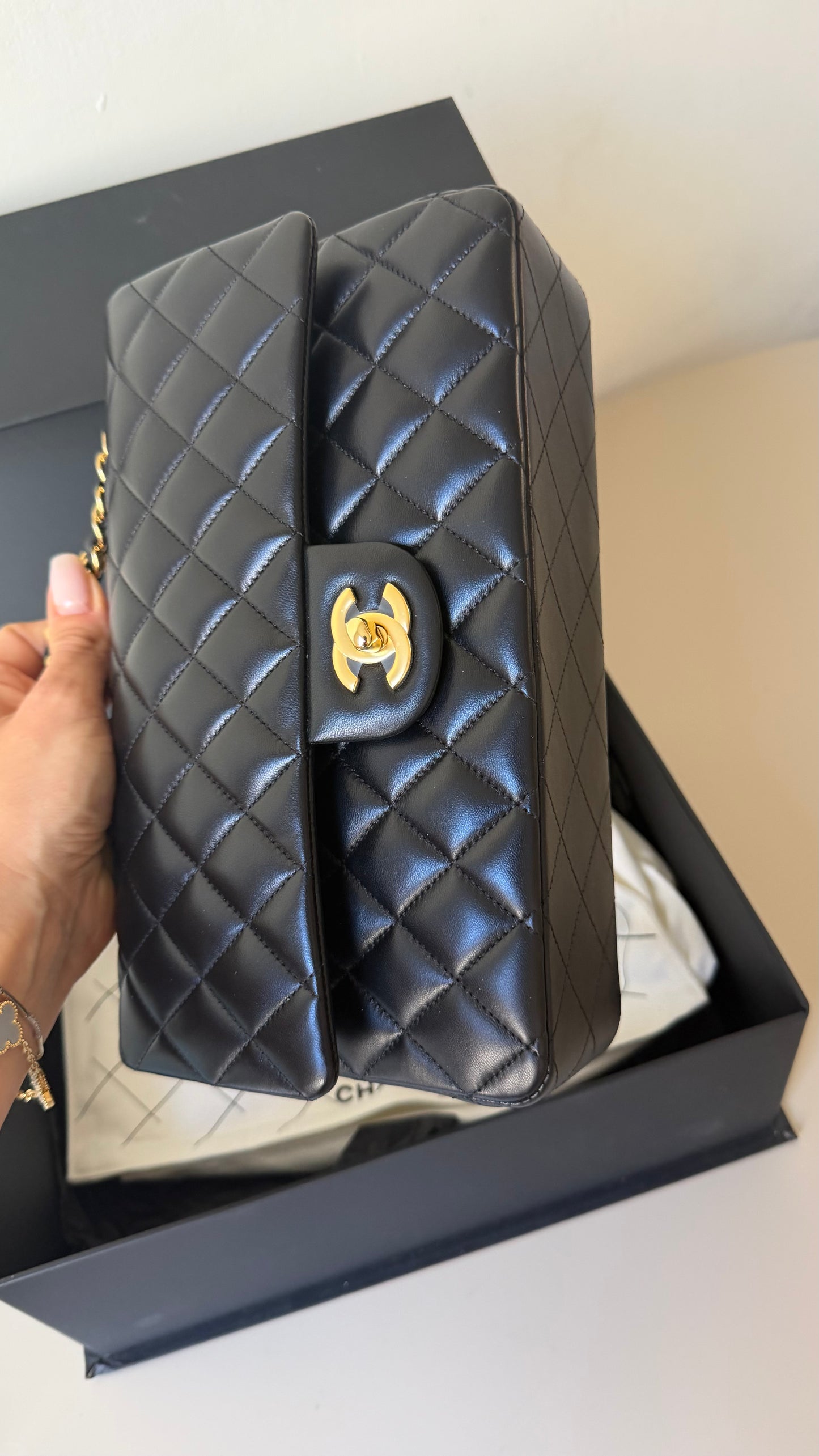 Chanel lambskin medium double flapbag chip