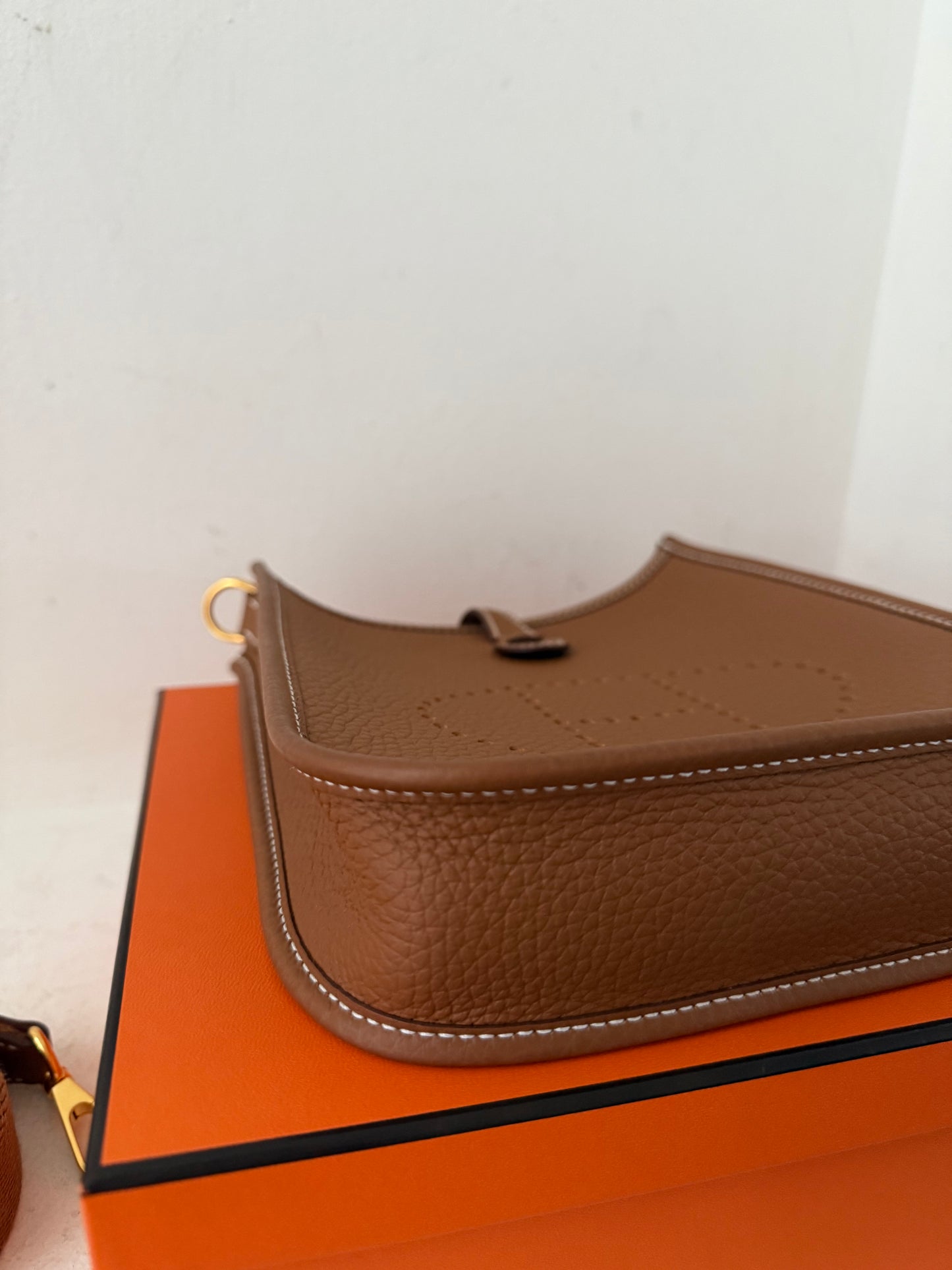 Hermes Evelyne mini in gold