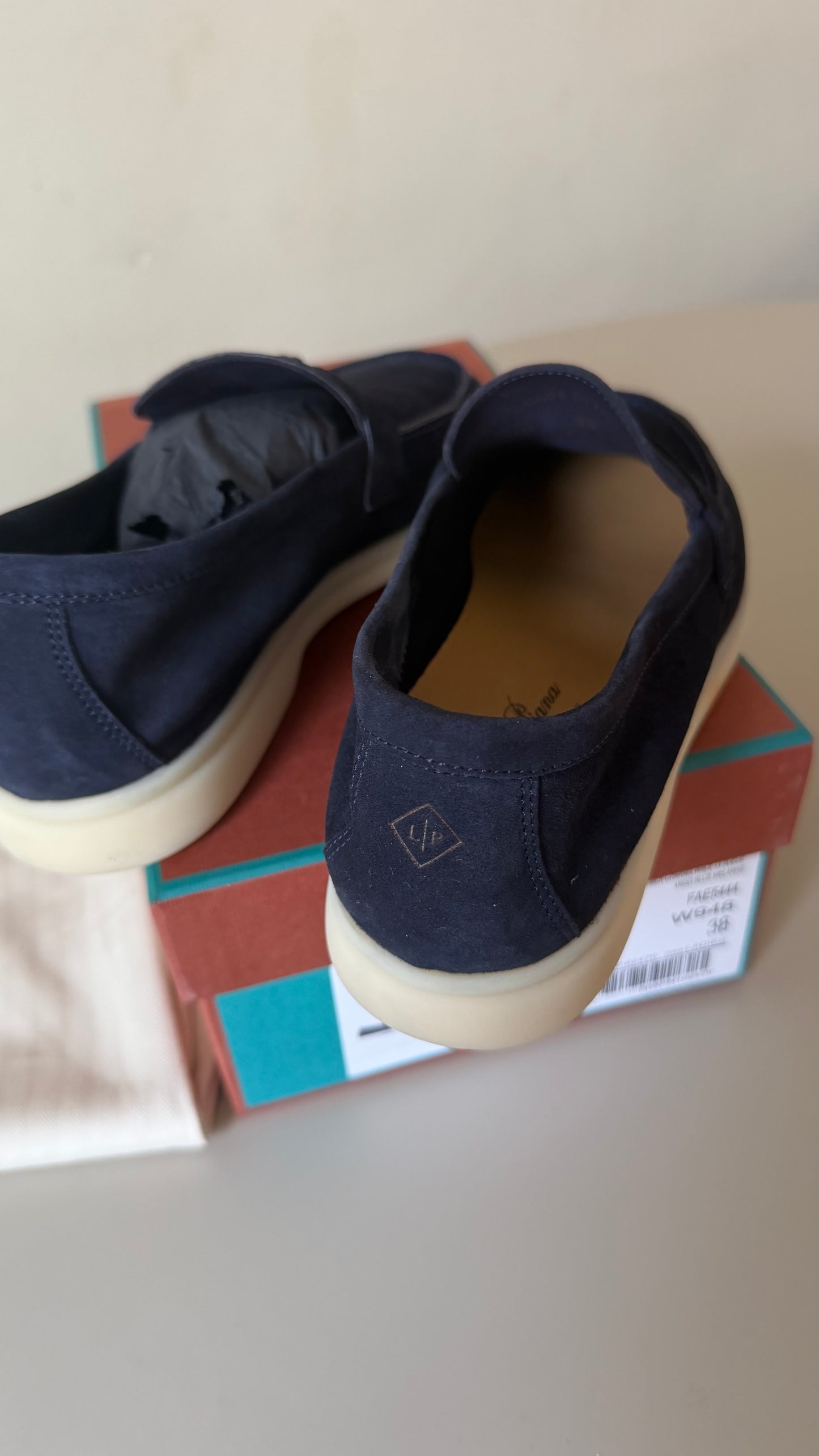 Loro Piana summer charm walk argo blue melange 37