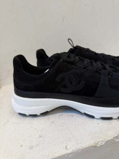Chanel black sneakers 37.5