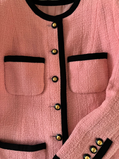 Chanel pink ‘90 vintage tweed jacket