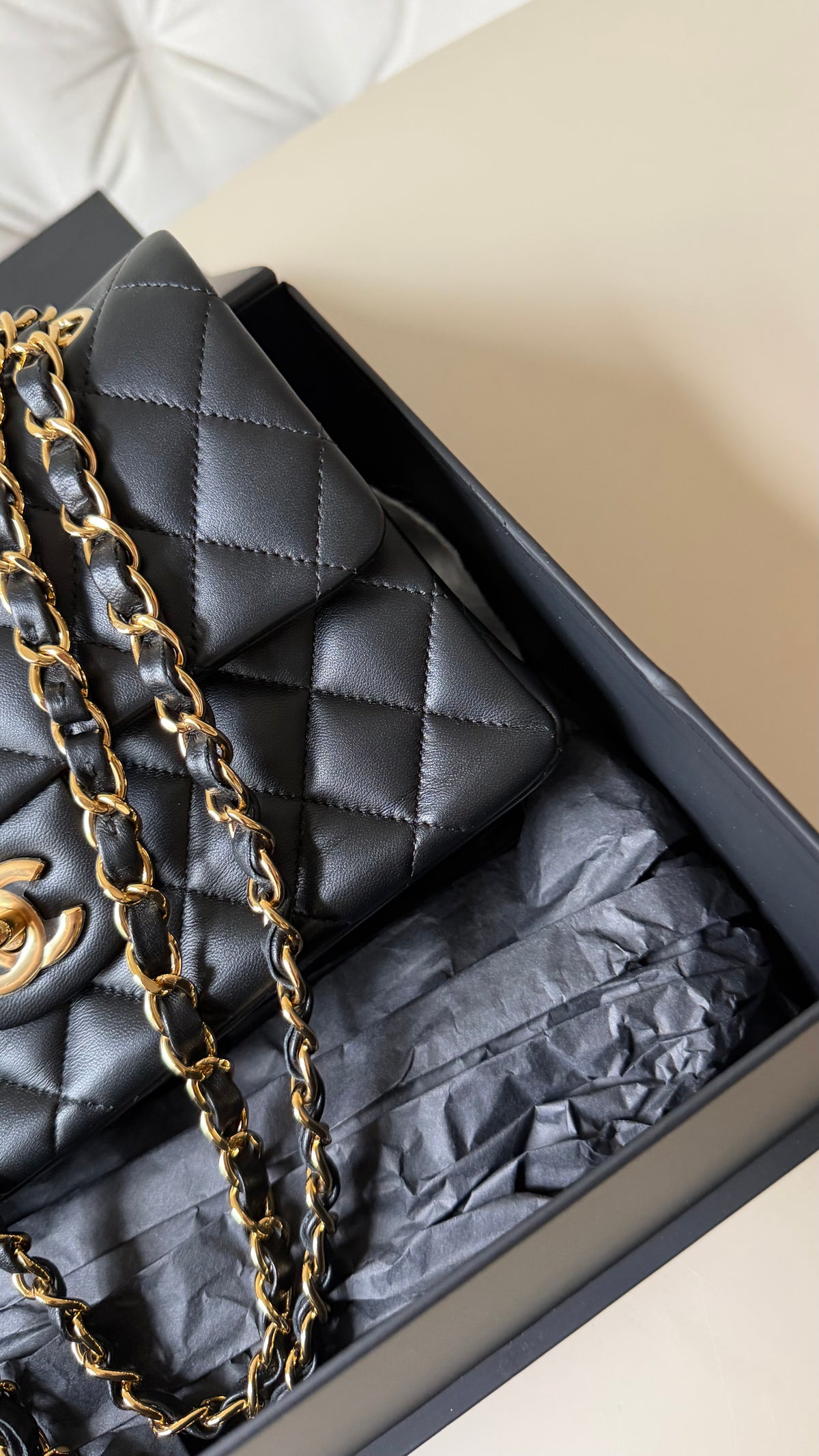 Chanel classic flapbag lambskin small black with champagne gold hardware 2021