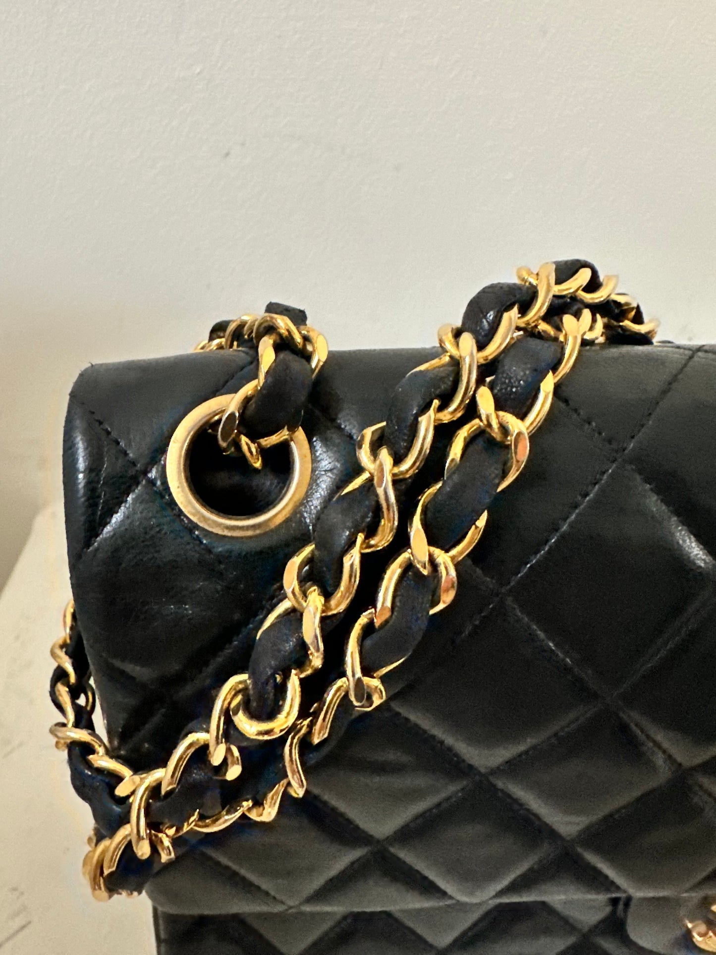 Chanel medium classic flap vintage