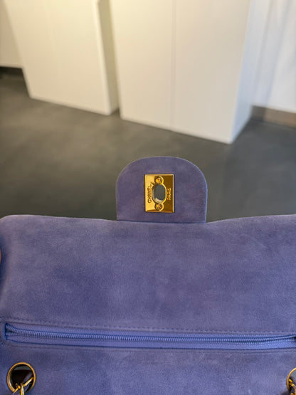 Chanel lila suède flapbag medium 2-series