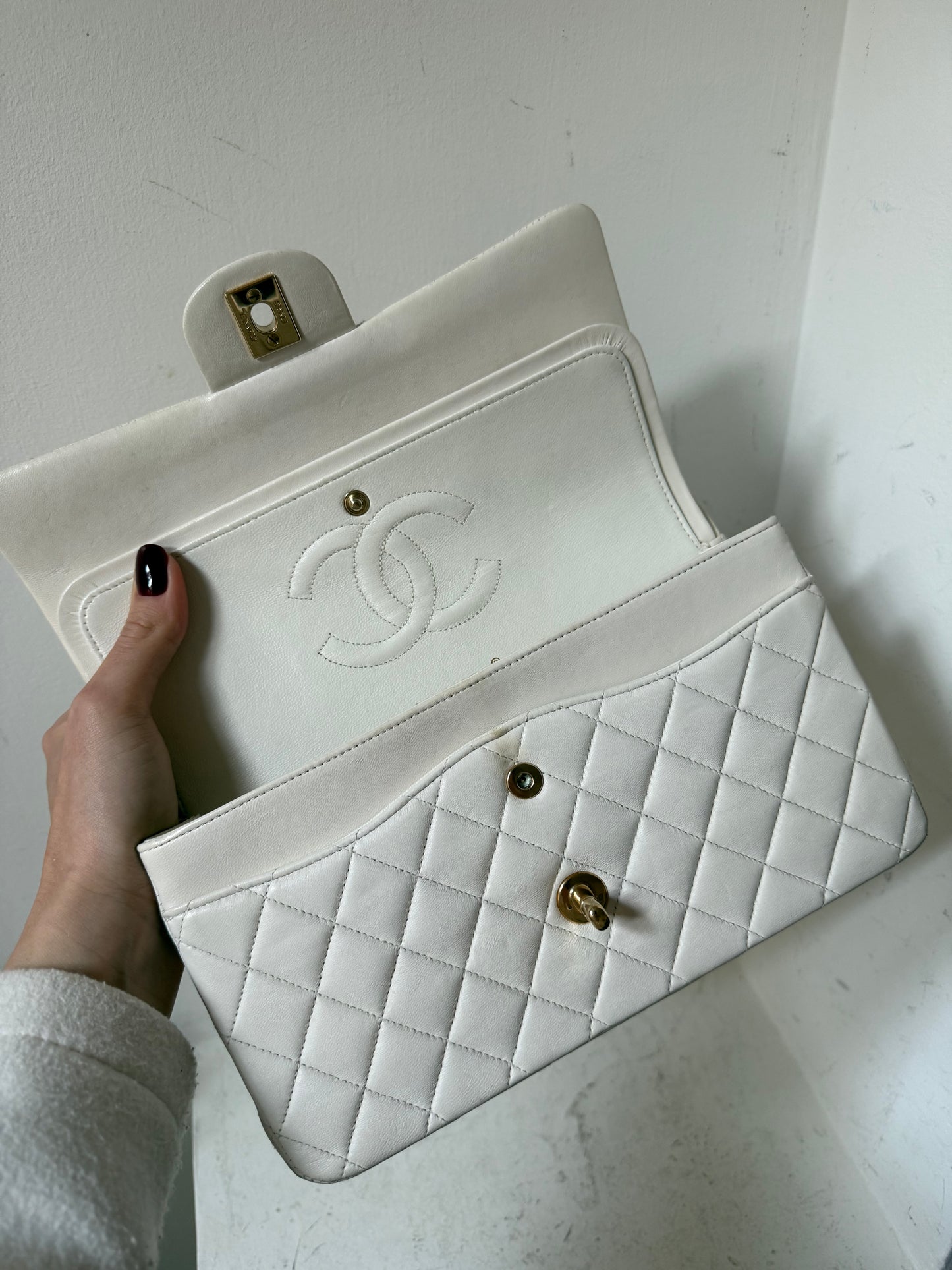Chanel medium flapbag (2002-2003)