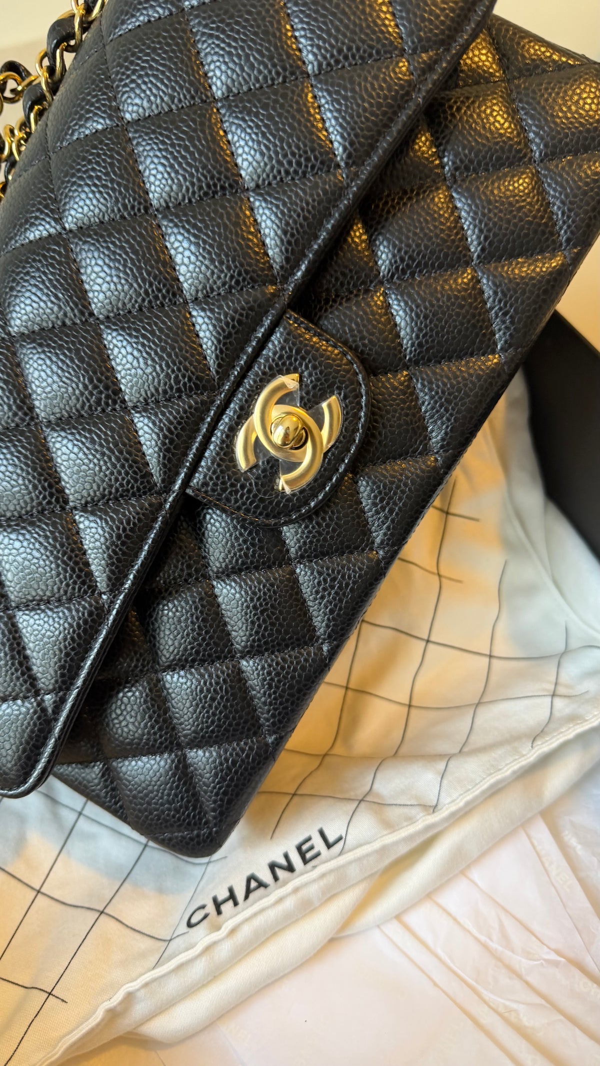 Chanel medium caviar flapbag full set 2025 receipt