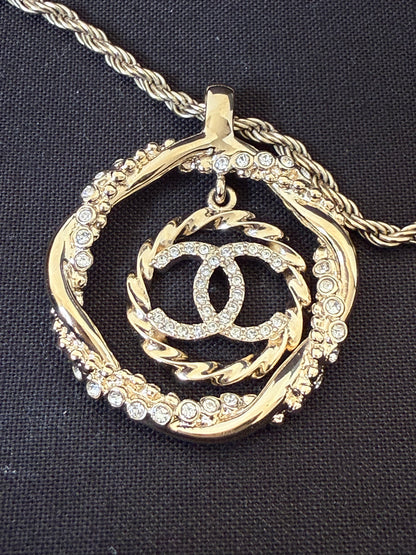 Chanel necklace 2024