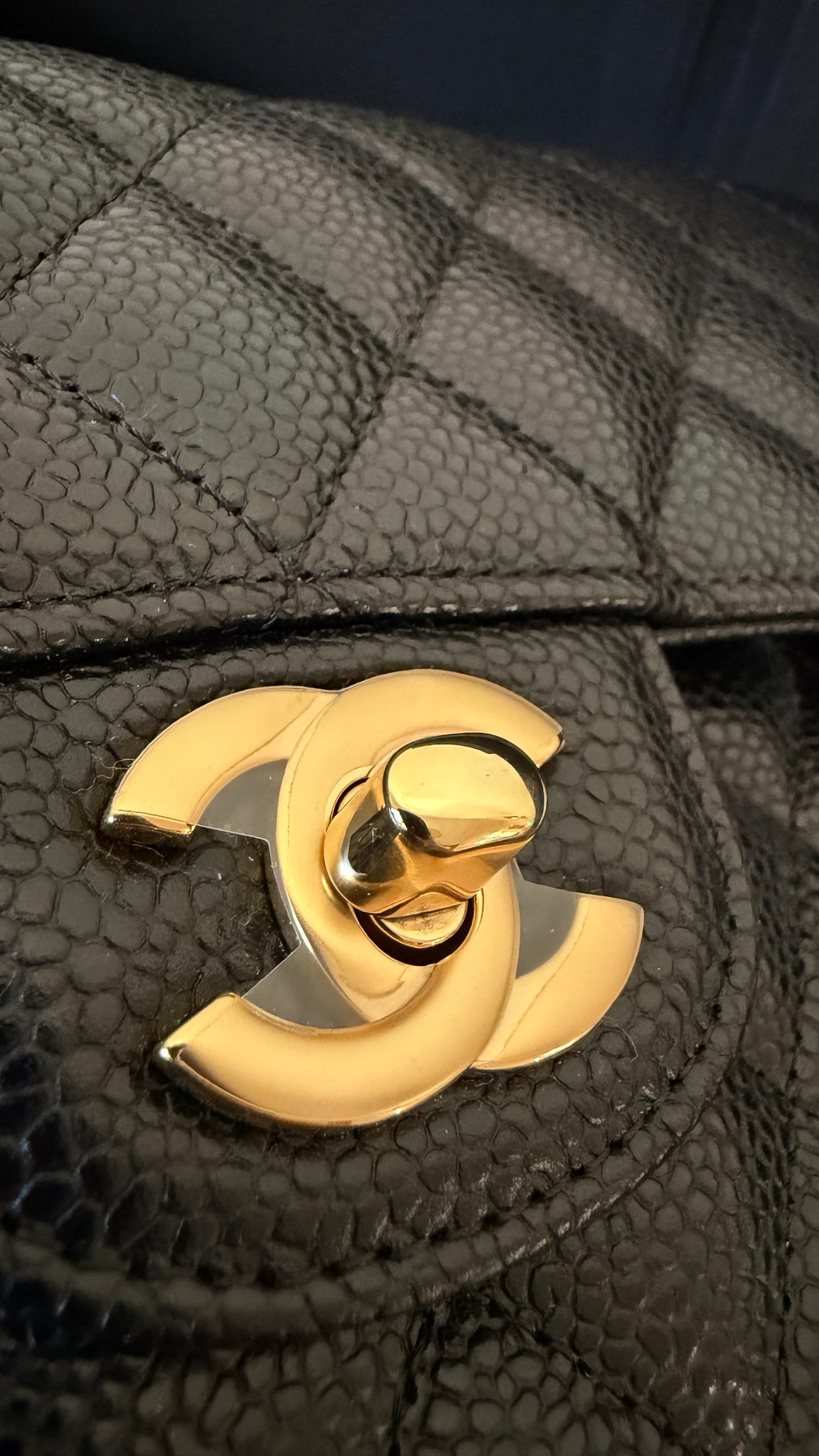 Chanel classic flapbag small caviar new with receipt - 2024