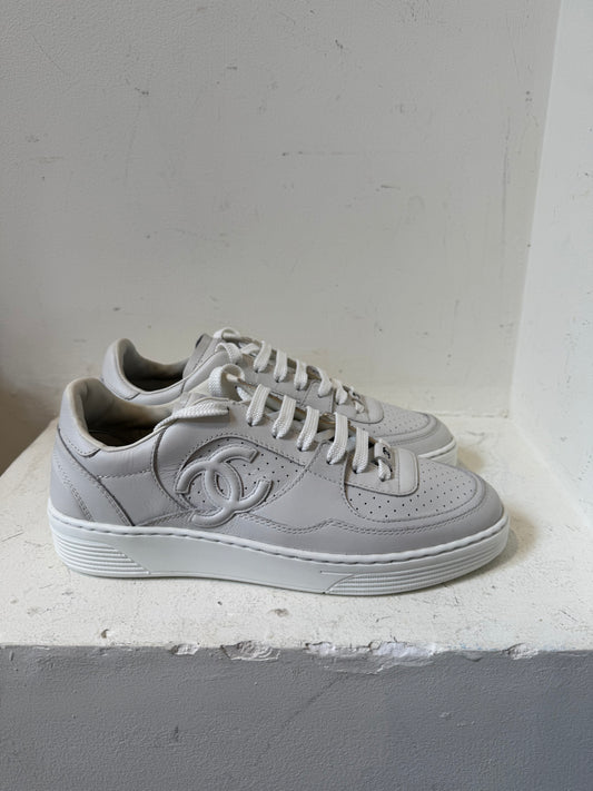 Chanel white tennis sneakers size 40.5