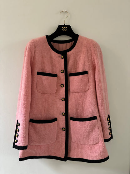 Chanel pink ‘90 vintage tweed jacket