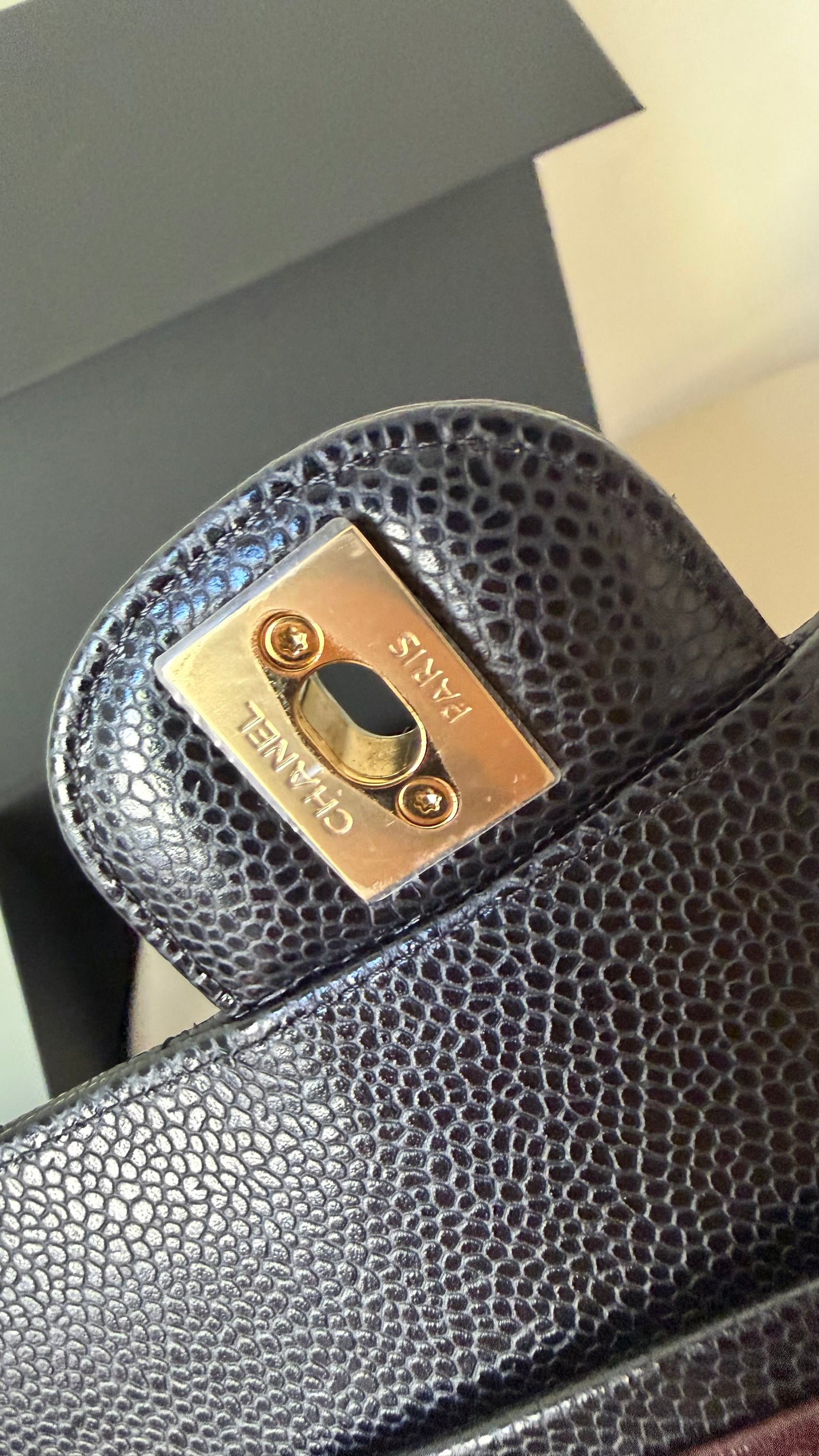 Chanel medium caviar classic flapbag with chip - new