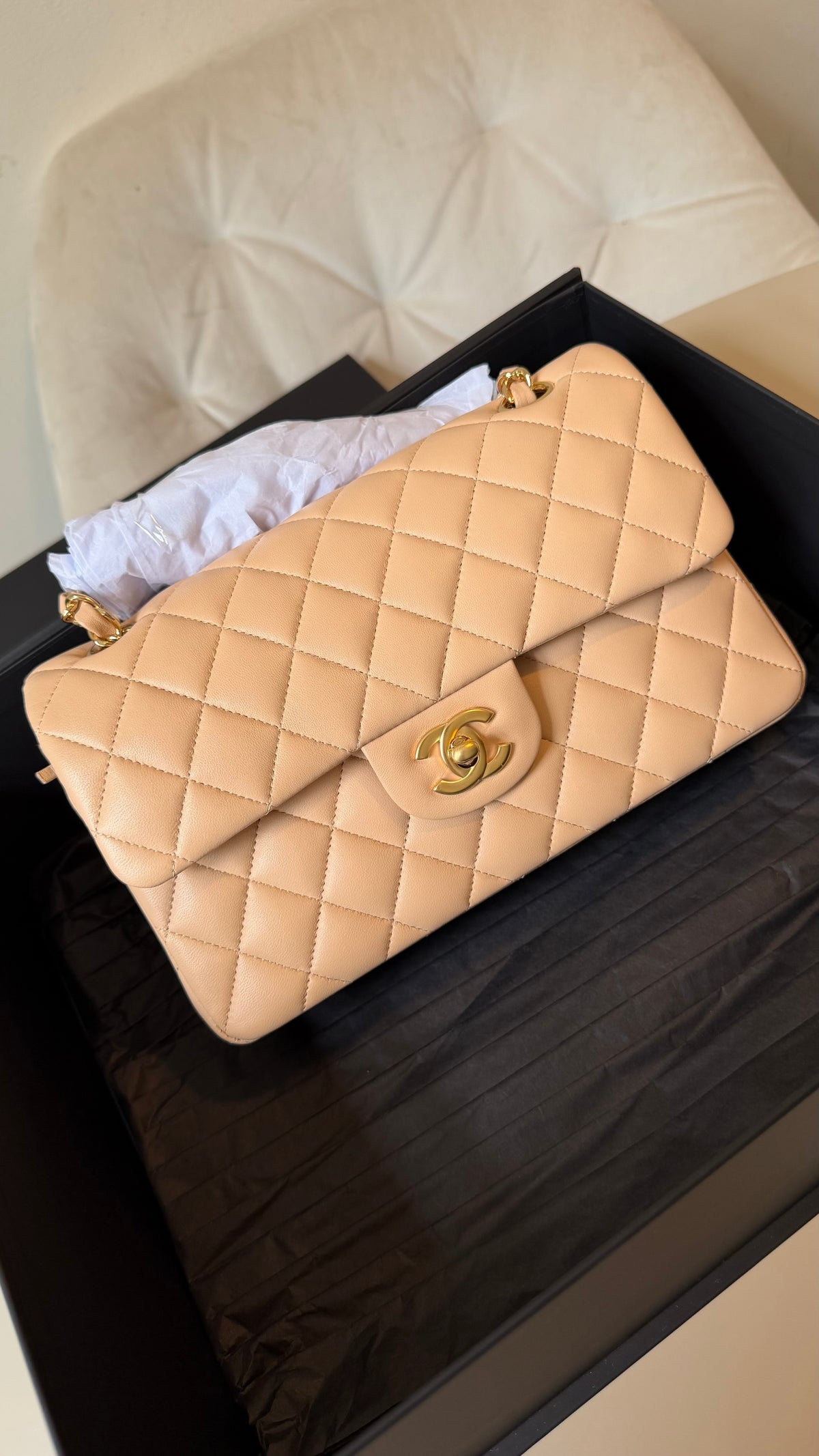 Small beige lambskin flapbag full set invoice 2020