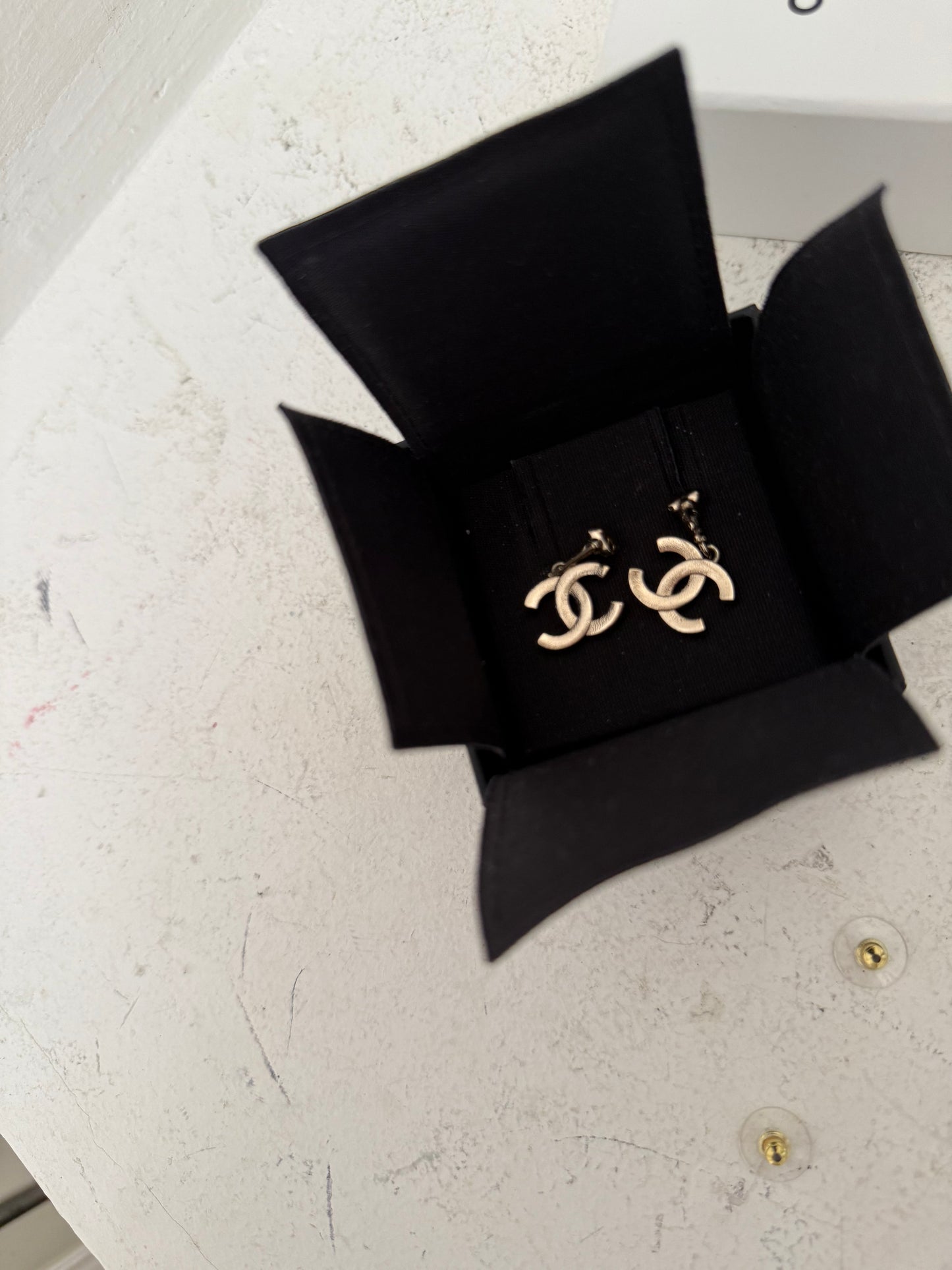 Chanel gold earrings Fall 2024