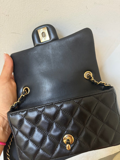 Chanel black lambskin mini 2024