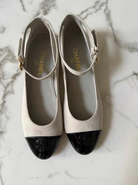 Chanel Mary Jane grey suede size 38