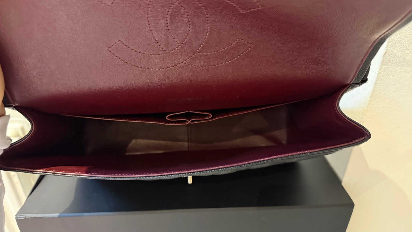 Chanel maxi flap caviar 15 series