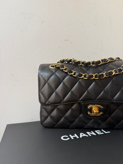 Chanel caviar classic flap 26 series