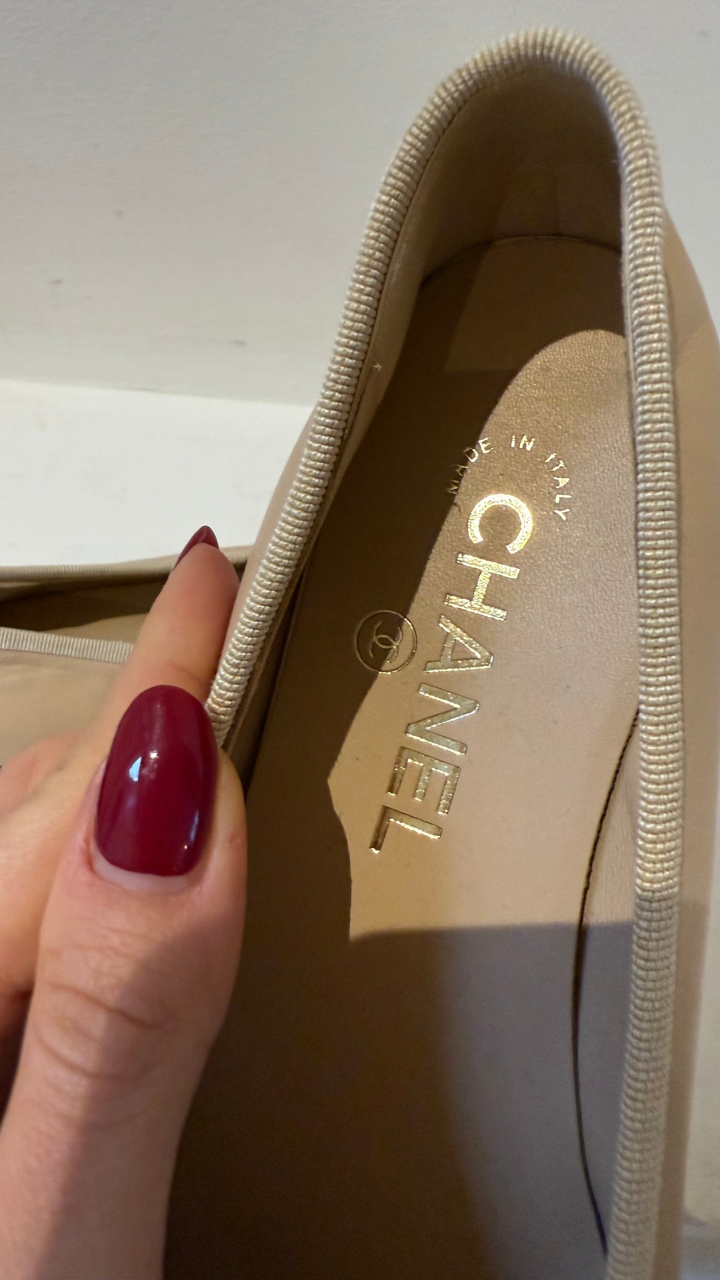 Chanel ballerina 36.5 beige black