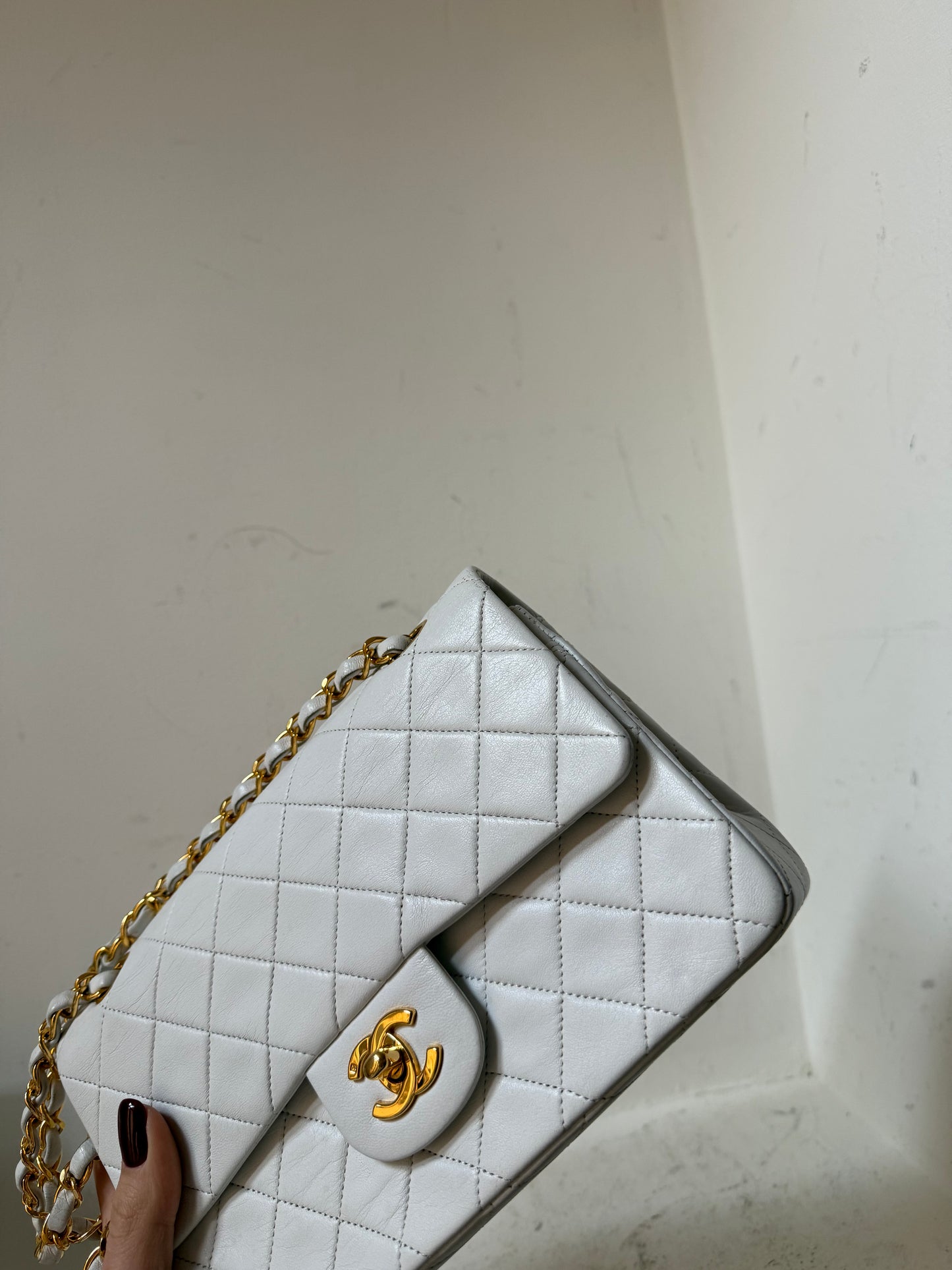 Chanel 2 series (1991-1994) in white