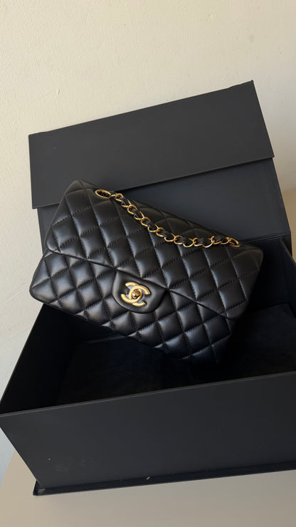 Chanel small lambskin black double flapbag 2025