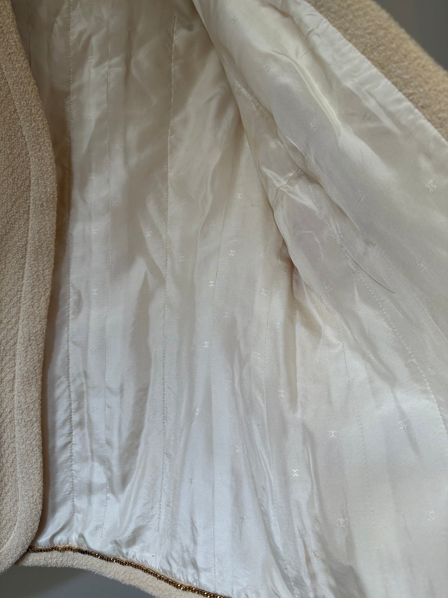 Chanel vintage crème blazer size 36/38